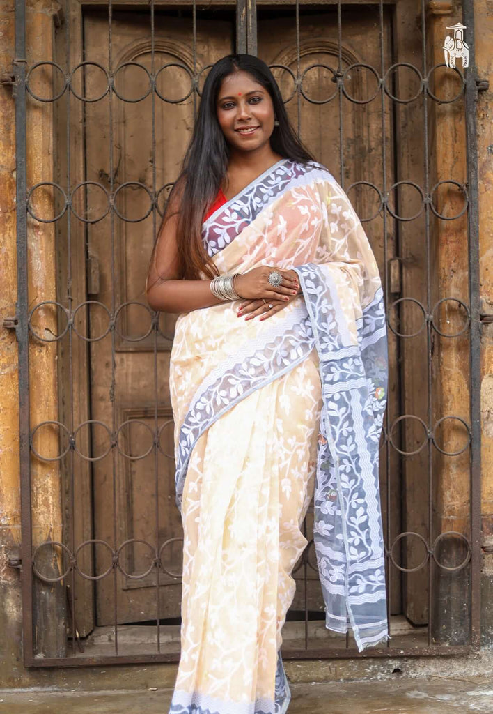 Beige Dhakai Jamdani Saree