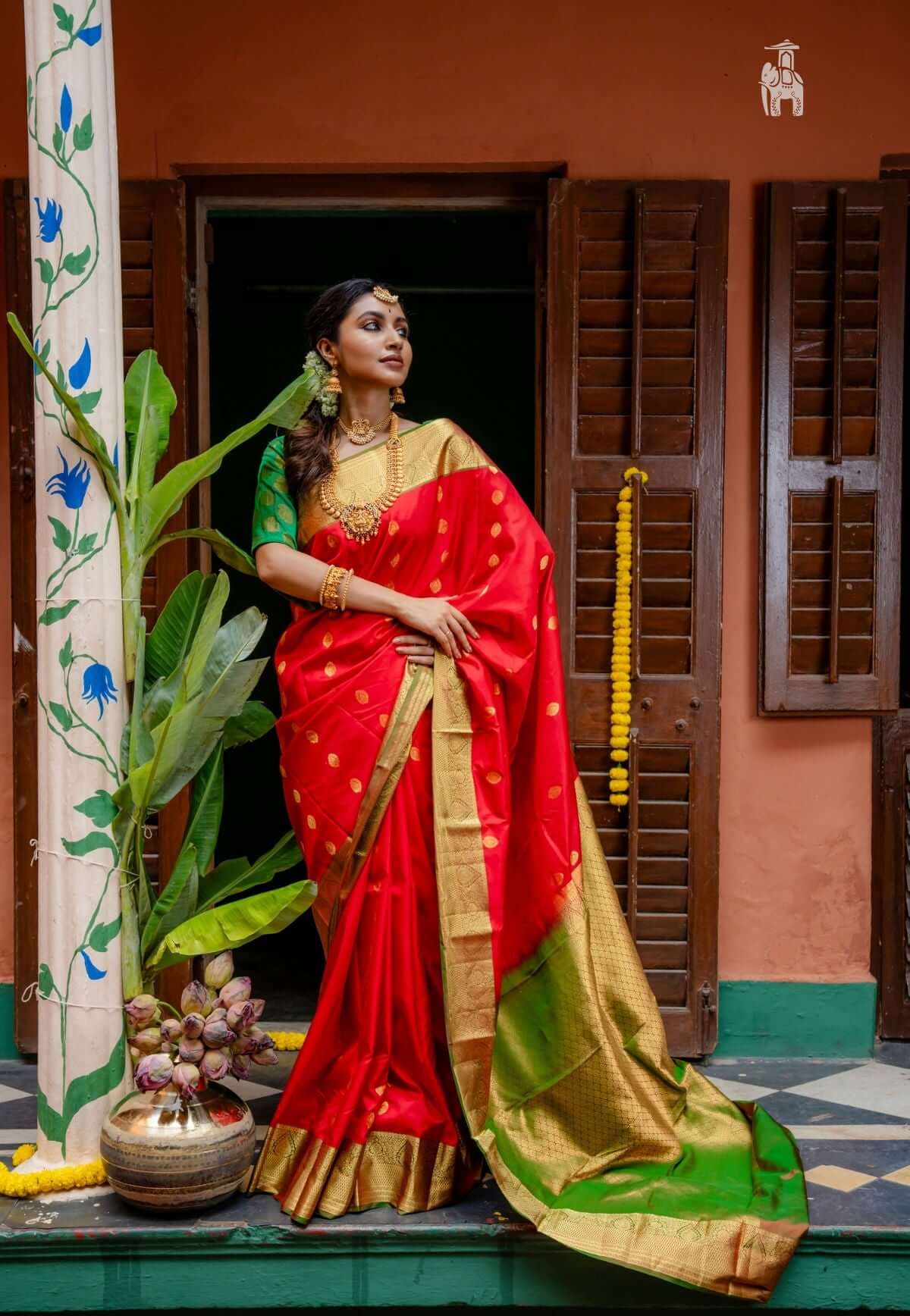 Red And Green Green Silk Sarees For Wedding Long Border Green And